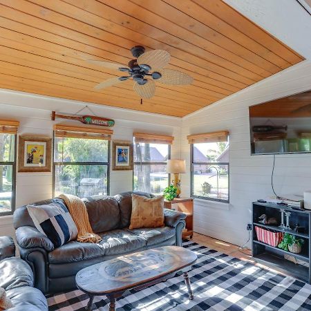Okeechobee Cabin With Patio And Community Pool! Exterior photo